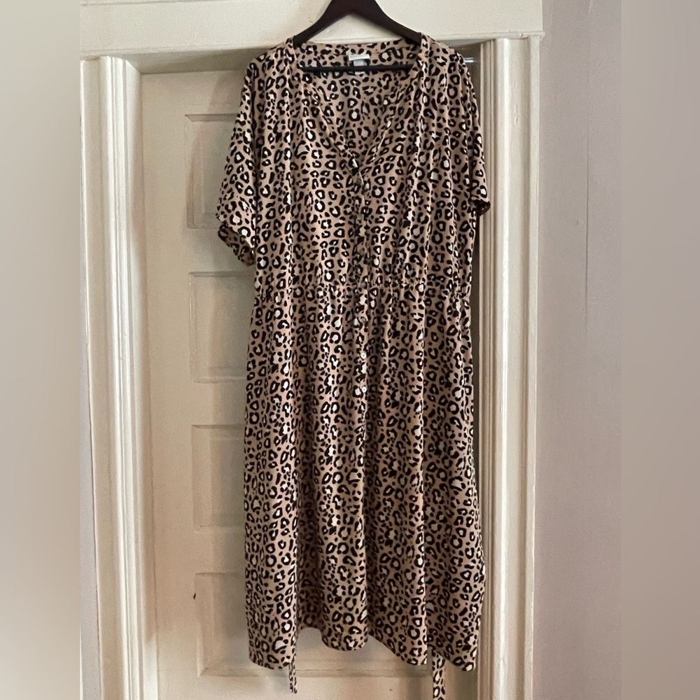 Ava & Viv leopard print dress
